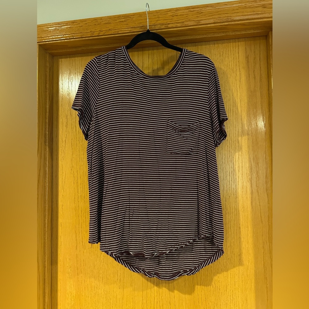Women’s American Eagle Outfitters Burgundy and White Striped Top size L. NWOT